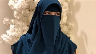 المنتقبه الجميلة من الحلقه 4 ل 6